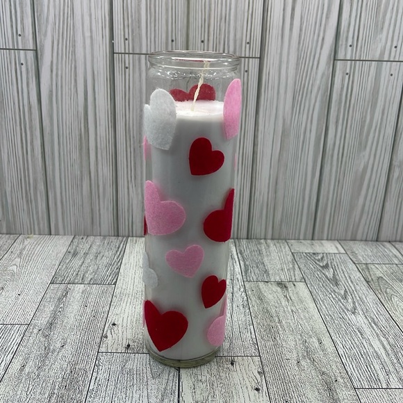 Handmade Valentines Hearts candle - Picture 3 of 7